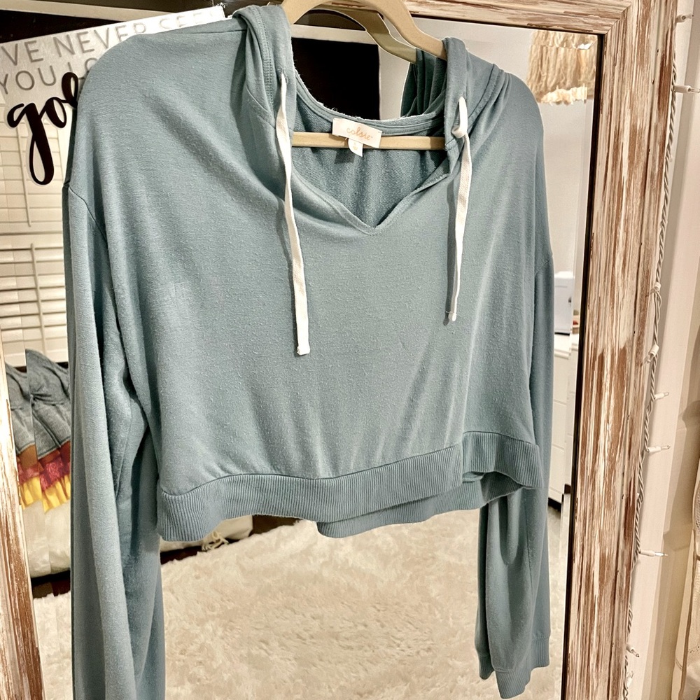 Cropped light weight hoodie